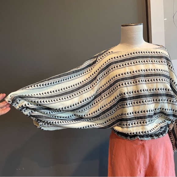 The Odells Anthropologie Black and White Patterned Women's Top - Picture 2 of 5